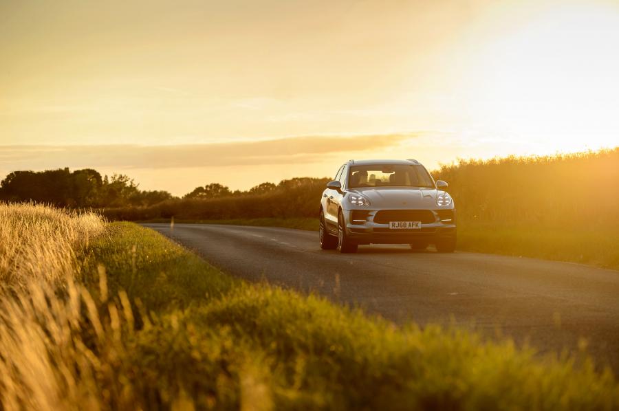  Porsche Macan (95B) 2019 года  (UK) (фото 2 из 38)